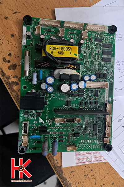 Biến tần Yaskawa V1000 - 11kW/7,5kW 380V